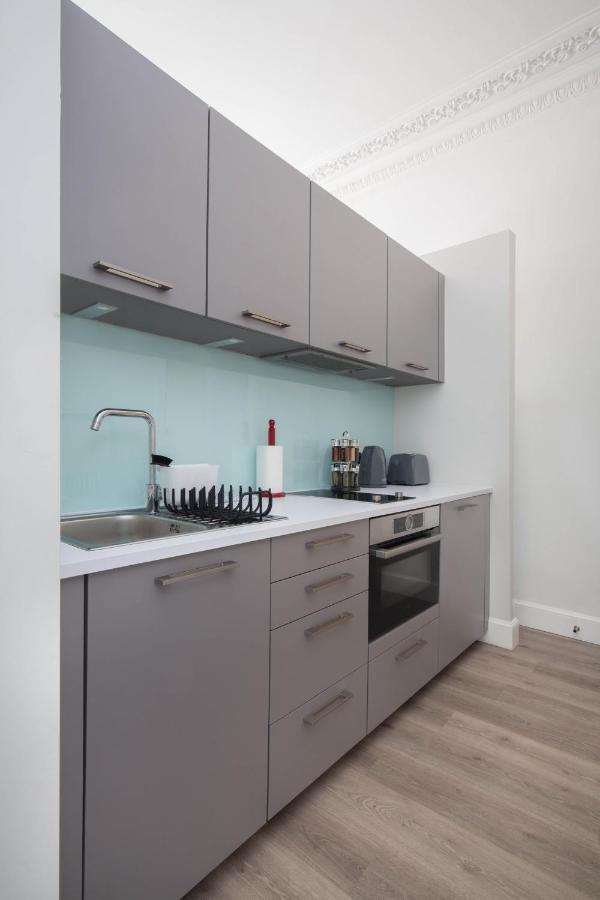 Modern Studio Apartment In Prime Central Location EDI Eksteriør bilde